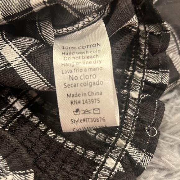 Plaid Crop Blouse - Picture 9 of 9